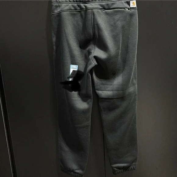 Carhartt Relaxed Fit Midrise joggers,elastic drawstring waist,hip & a zip pocket - Picture 4 of 9